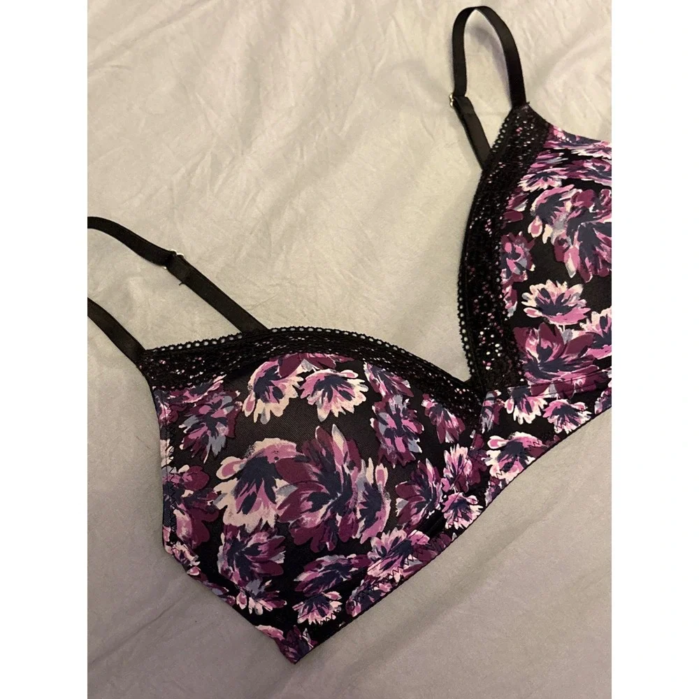 Jessica Simpson Women Purple‎ Floral Wirefree Bra 36C